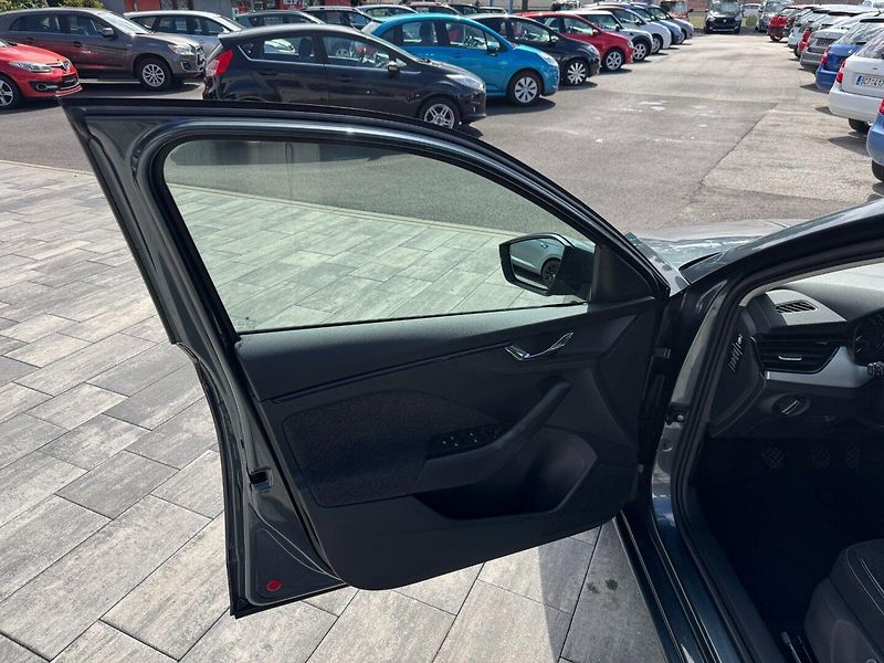 Škoda Scala (2020) Style 1.0 TSI 85kW - fotka 9 z 33