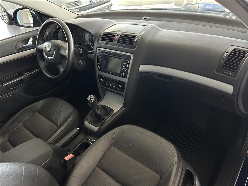 Škoda Octavia 1,6   MPI,LPG,KŮŽE - fotka 9 z 24