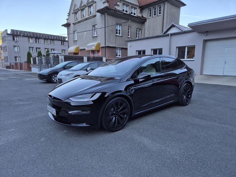 Tesla Model X 100kwH PLAID 750kw TZ - fotka 2 z 46