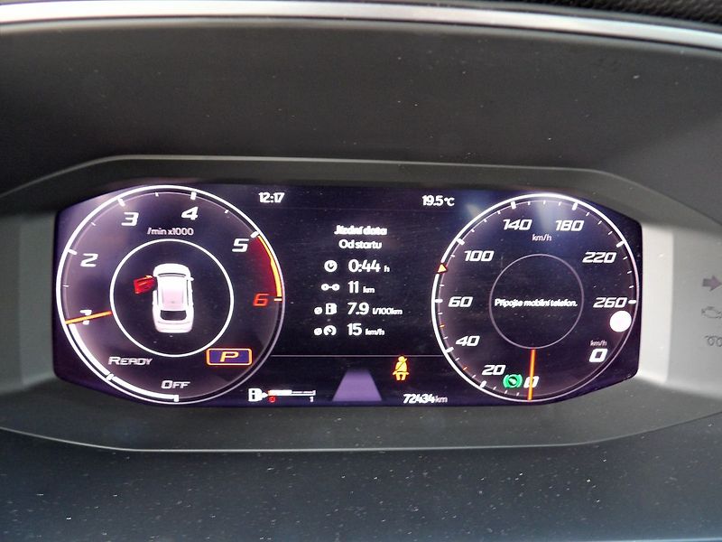 Seat Leon 2.0TDI DSG Virtual ACC LED NAV - fotka 15 z 31