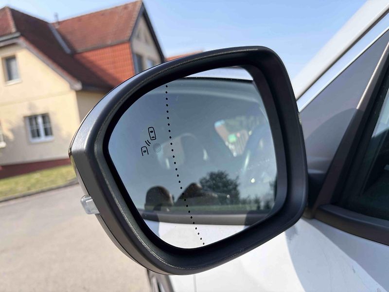 Renault Mégane (2023) E-Tech Ev60 220k Techno Optim - fotka 24 z 28