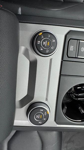 Volkswagen Touareg (2020) - fotka 25 z 27