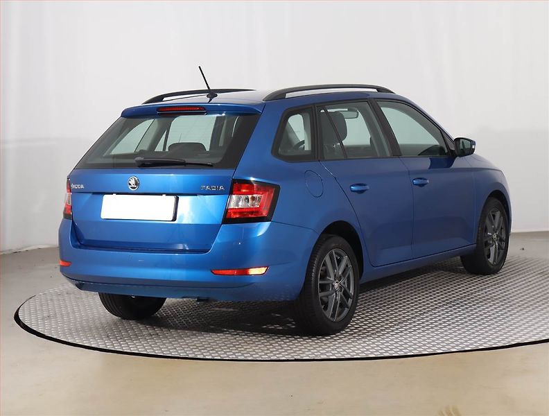 Škoda Fabia (2019) Ambition 1.0 TSI, Tempomat - fotka 5 z 22