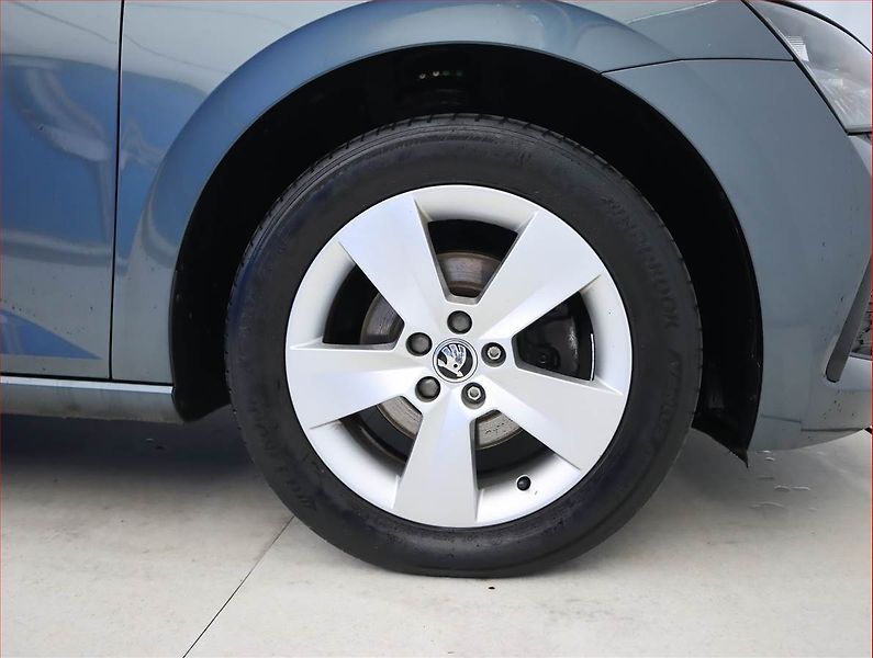 Škoda Scala (2019) 1.6 TDI, Serv.kniha, Tempomat - fotka 15 z 20