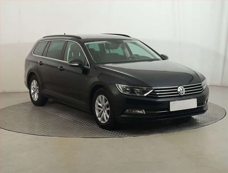 Volkswagen Passat (2016) Comfortline 2.0 TDI, Automat - fotografie inzerátu