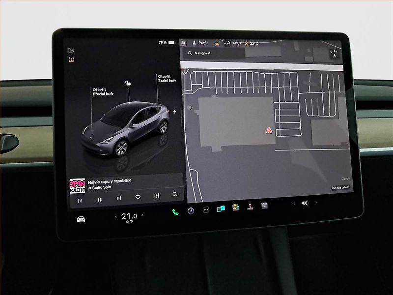 Tesla Model Y (2022) Long Range AWD 79kWh, SoH 91% - fotka 12 z 23