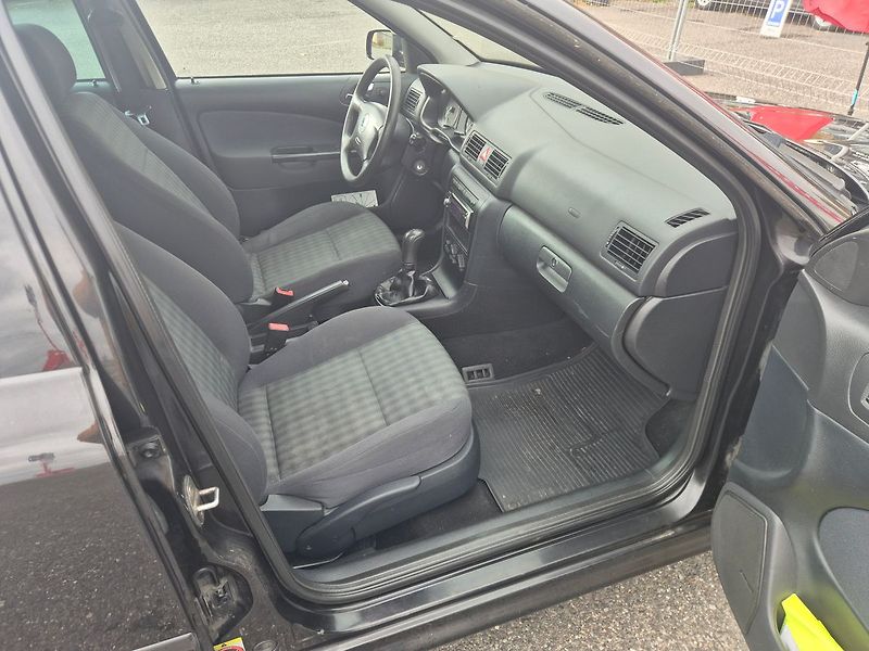 Škoda Octavia 1.9TDi 74Kw, STK do 02/2028 - fotka 10 z 18