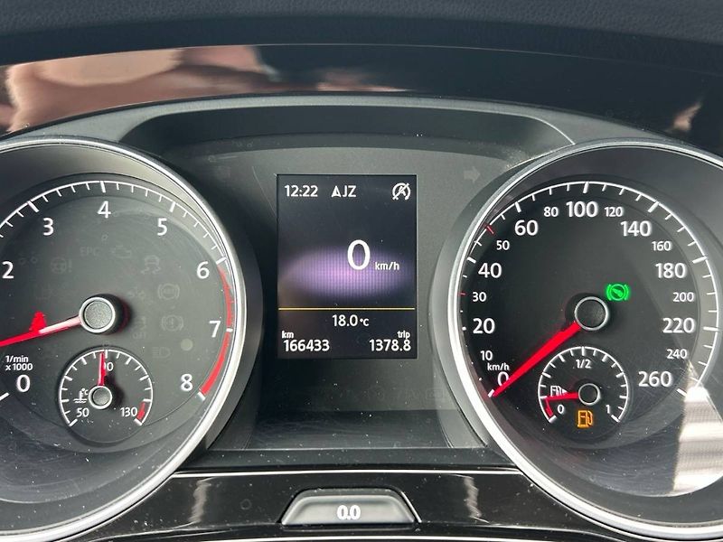 Volkswagen Touran (2016) 1.4 TSI 7DSG Highline - fotka 20 z 33