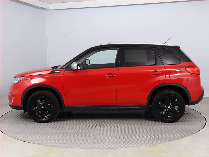 Suzuki Vitara (2017) 1.4 BoosterJet, 4X4, ČR,1.maj - fotka 3 z 18