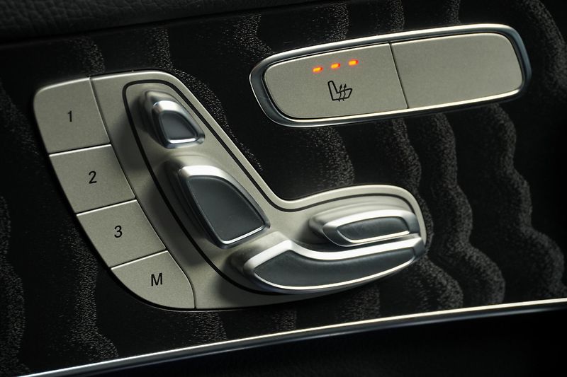 Mercedes-Benz GLC 300e, 4Matic, ČR, Vzduch - fotka 23 z 33