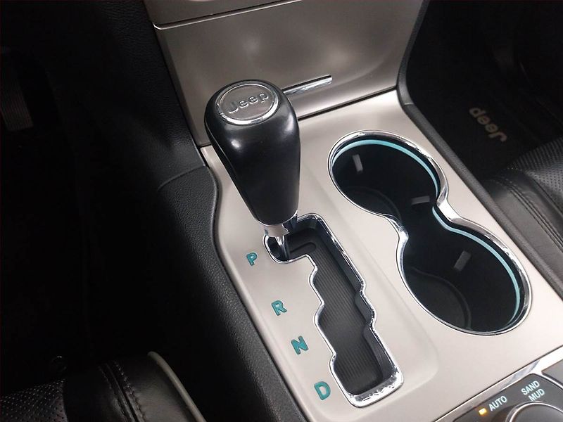 Jeep Grand Cherokee (2012) 3.0 CRD, 4X4, Automat - fotka 13 z 19