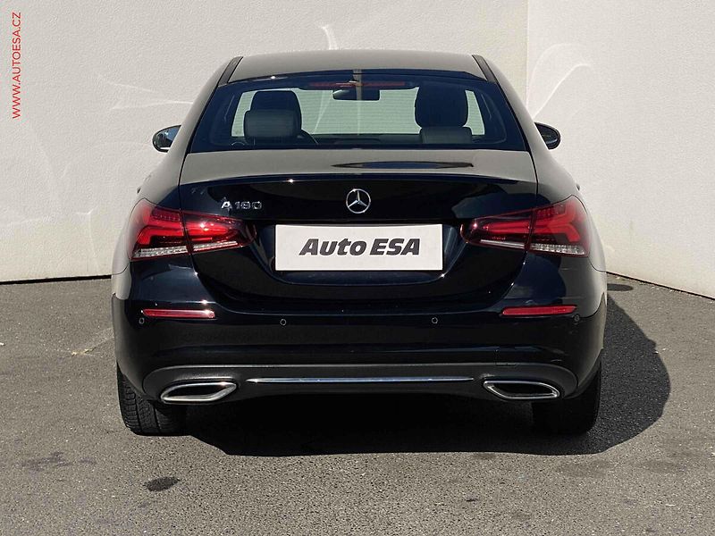 Mercedes-Benz Třídy A (2022) 1.3 CGi A 180, ČR, AT, LED - fotka 5 z 24