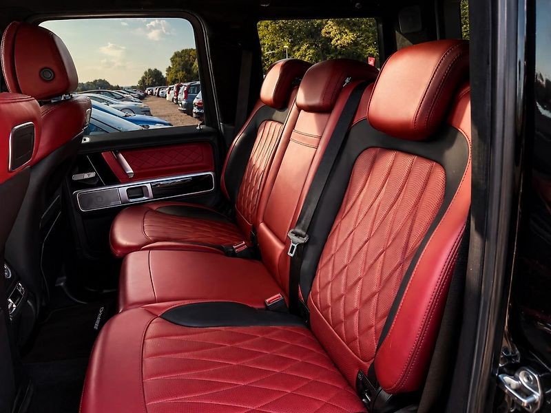 Mercedes-Benz Třídy G AMG G 63 - fotka 13 z 23