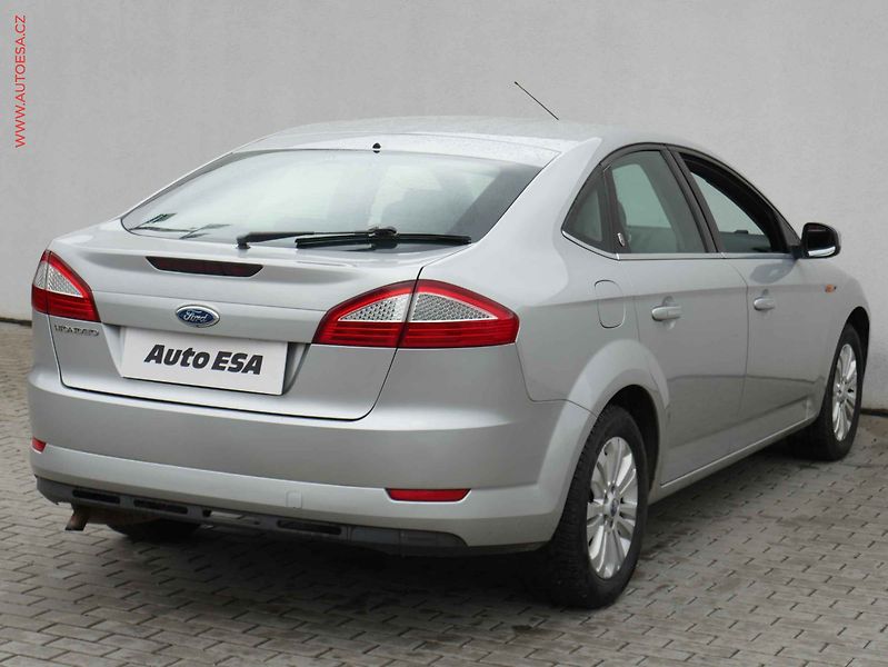 Ford Mondeo (2007) 2.0i, AC, temp, výhřev.sed - fotka 4 z 18
