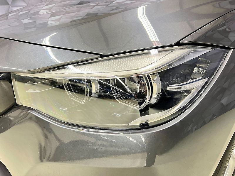BMW Řada 3 320d GT xDrive M-PAKET - fotka 8 z 26