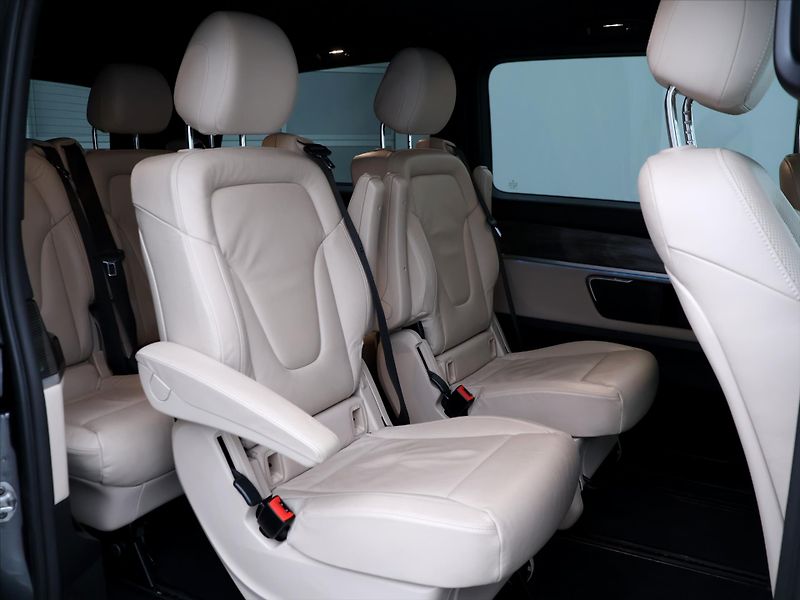 Mercedes-Benz Třídy V 2,0 300d 176kW CZ DPH 7-Míst 4 - fotka 14 z 43