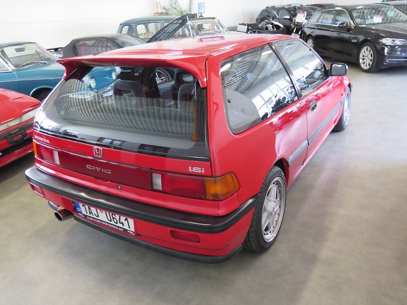 Honda Civic 1.6 16V 80kW - fotka 4 z 22