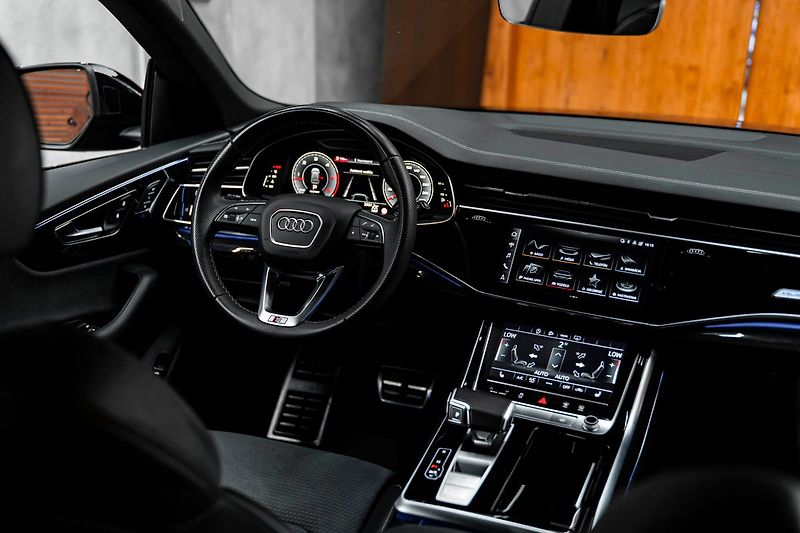 Audi Q8 - fotka 8 z 22
