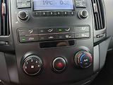 Hyundai i30 (2009) 1.6CRDi, ČR, Klima - náhled 14