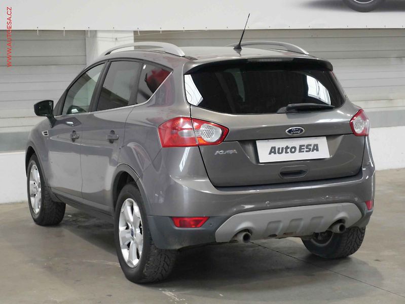 Ford Kuga (2011) 2.0 TDCi 4x4, AC, TZ, park - fotka 4 z 22