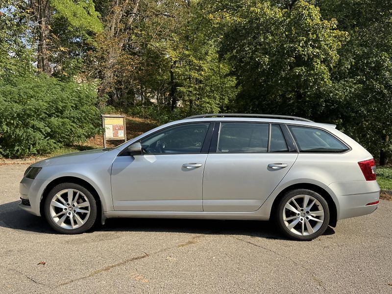 Škoda Octavia 1.5TGi původ ČR  - fotka 3 z 23