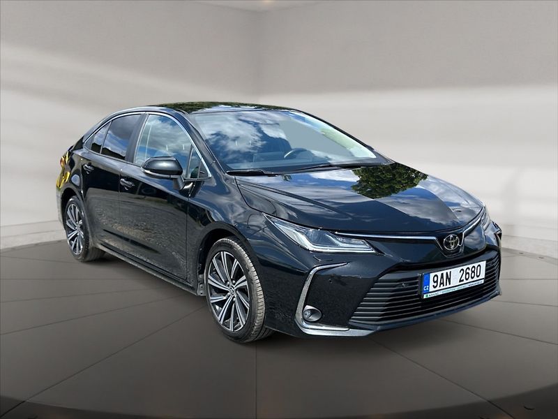 Toyota Corolla 1,5 DF Comfort 4d - fotka 1 z 11