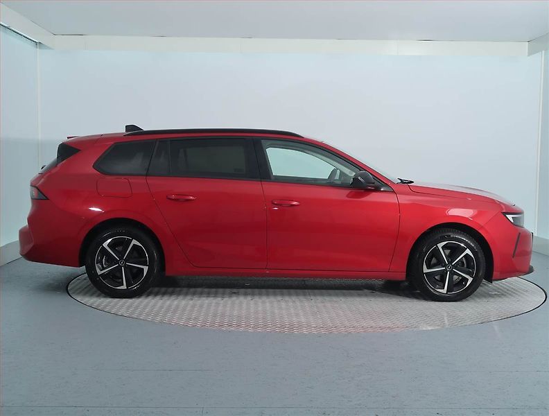 Opel Astra (2025) Edition 1.2 Turbo - fotka 6 z 18