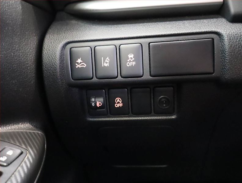 Mitsubishi Eclipse Cross (2019) 1.5 T-MIVEC, Serv.kniha - fotka 19 z 21