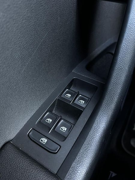 Škoda Octavia 1.4TSI 110kW DSG Kůže DPH - fotka 18 z 23