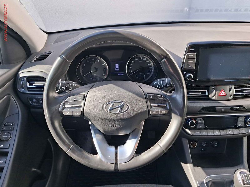 Hyundai i30 (2022) 1.5 T-GDi, 2.maj,ČR, LED - fotka 11 z 18