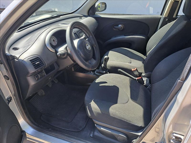 Nissan Micra 1,2 i Visia - fotka 19 z 40