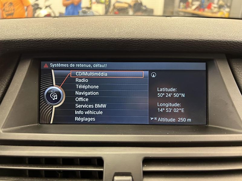 BMW X6 40D 3.0D xDrive 225 kW - fotka 13 z 22