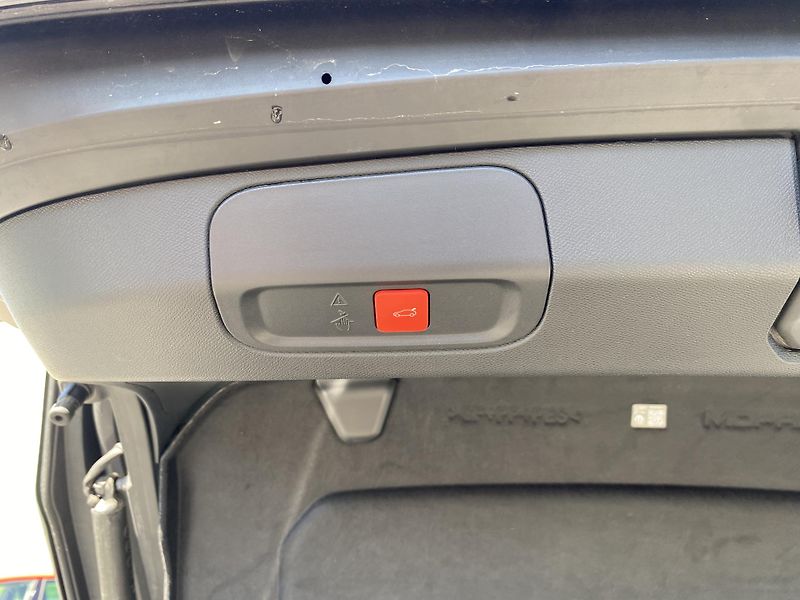Peugeot 408 GT - Hybrid 145 e-DCS6 - fotka 33 z 42