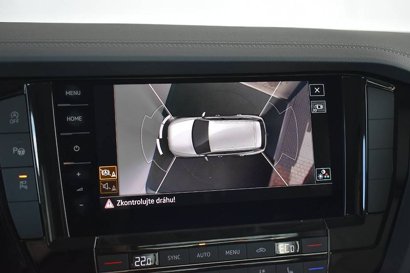 Volkswagen Touareg (2021) 3.0TDI 210kW,CZ, Tažné - fotka 23 z 28