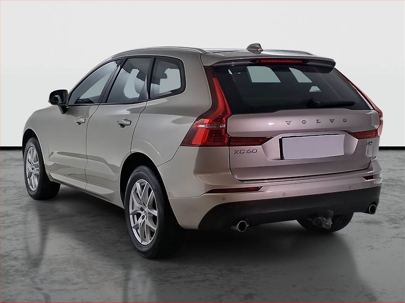 Volvo XC60 (2018) Momentum D4 - fotka 4 z 16