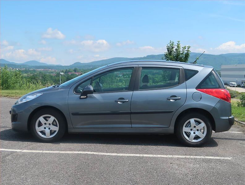Peugeot 207 (2010) 1.4 VTi, po STK, jezdí skvěle - fotka 3 z 13