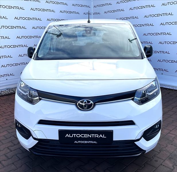 Toyota ProAce City Verso 1,2 i,81kW,STK 2/28 - fotka 2 z 21