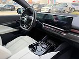 BMW Řada 5 540dx Touring 10/2025 TOP - náhled 21
