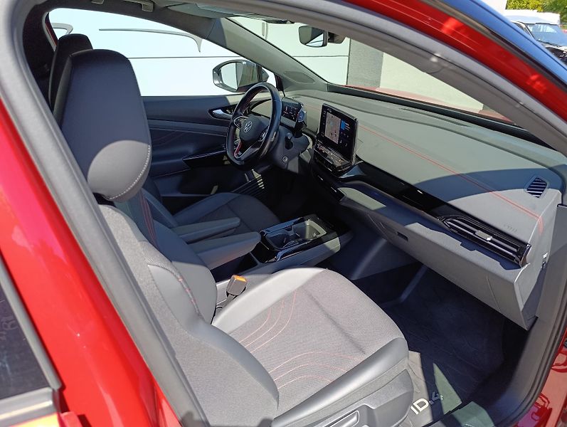 Volkswagen ID.4 GTX 220kW 4MOTION 82kWh - fotka 20 z 32