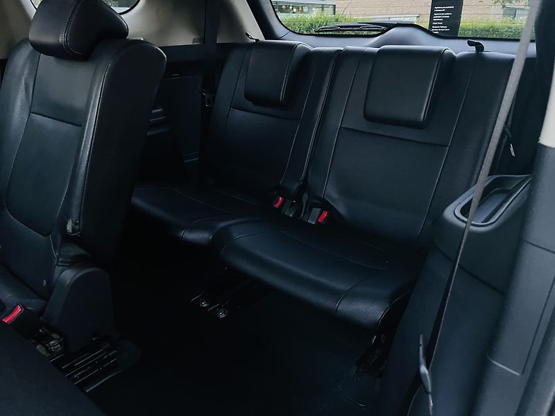 Mitsubishi Outlander 2.2D 4x4 7MÍST KAMERA SERVISKA - fotka 32 z 47