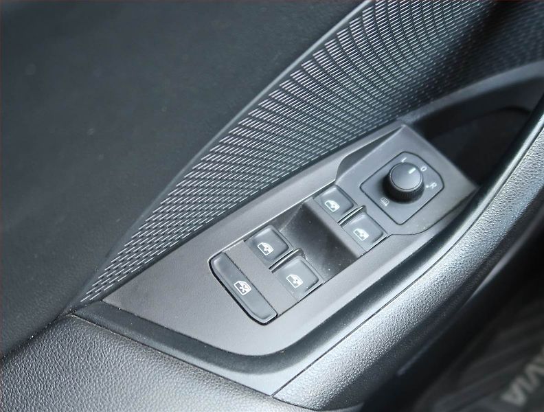 Škoda Octavia (2022) Ambition 2.0 TDI, ČR,1.maj - fotka 15 z 22