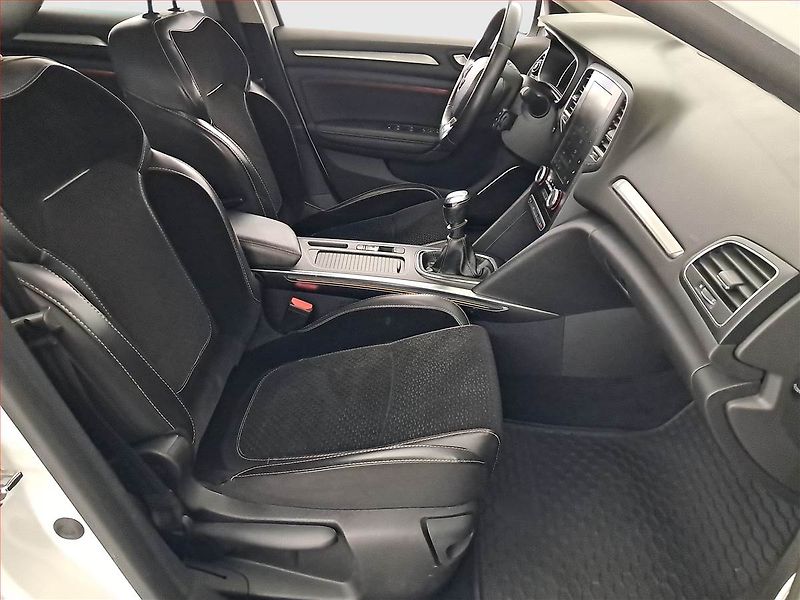 Renault Mégane (2017) 1.2 TCe, Navi, Tempomat - fotka 9 z 17