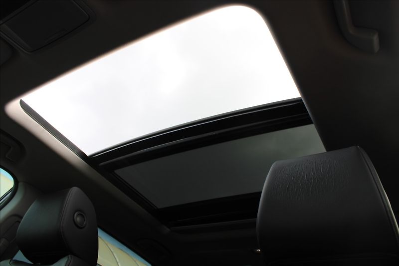 Honda CR-V 2,0 i  DPH,A/T,4x4,EXECUTIVE - fotka 31 z 47