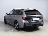 BMW Řada 3 (2022) M Sport 330 e xDrive - náhled 3