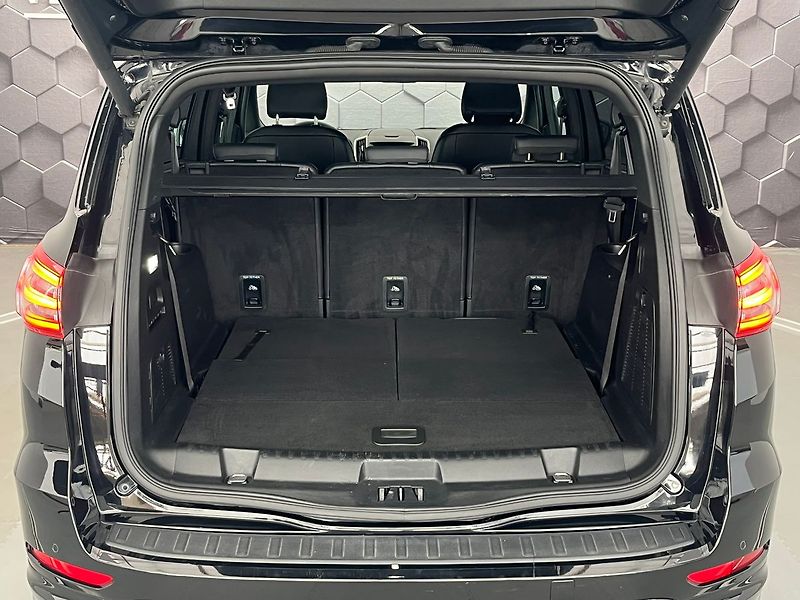 Ford S-MAX 2.5 HEV ST-Line 7 míst - fotka 34 z 65