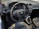 Škoda Octavia (2010) 2.0TDI, Elegance, DSG, xenon - náhled 12