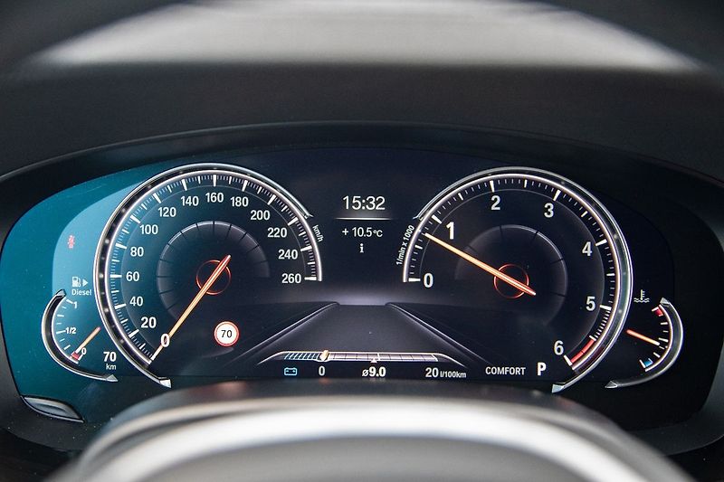 BMW Řada 6 640D GT H&K, 360°, Vzduch - fotka 12 z 15