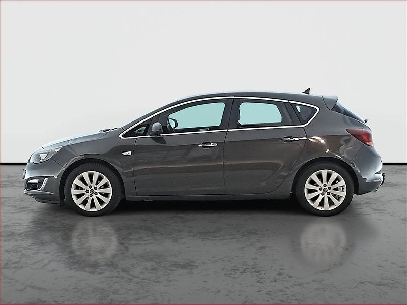 Opel Astra (2012) 1.4 T, Tempomat, Park. senzory - fotka 3 z 17