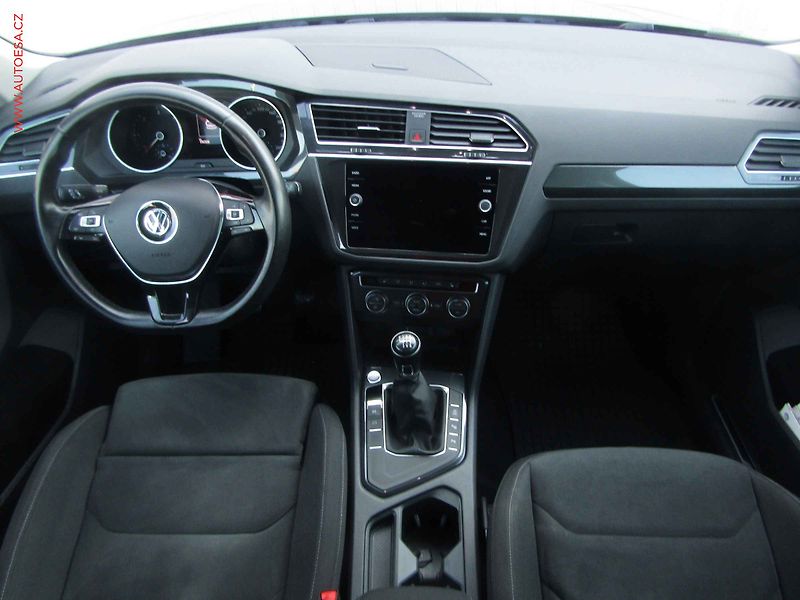 Volkswagen Tiguan (2019) 2.0 TDi, 2.maj,ČR, LED - fotka 8 z 20