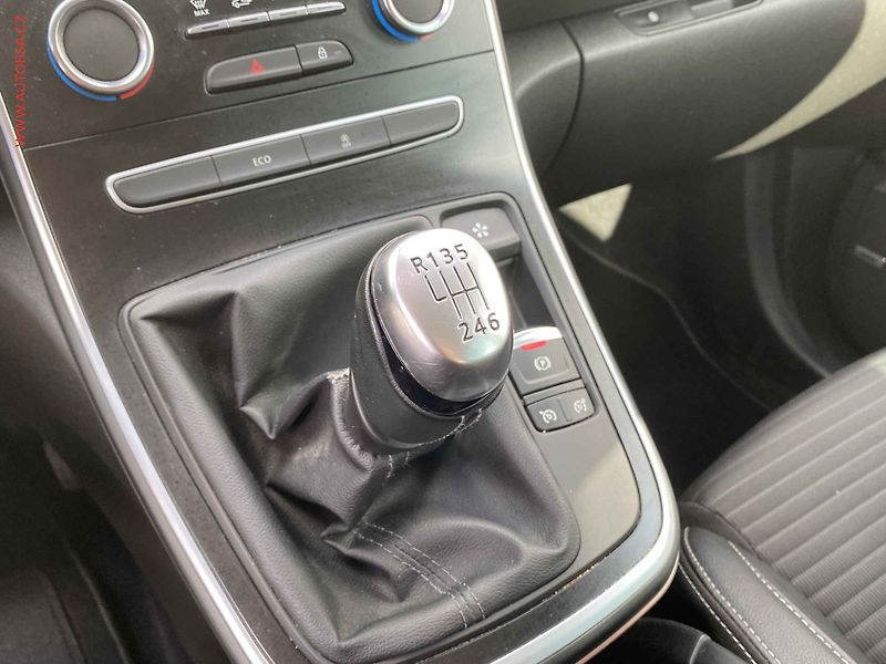 Renault Scénic (2019) 1.8 dCi, Intense, LED, TZ - fotka 14 z 17